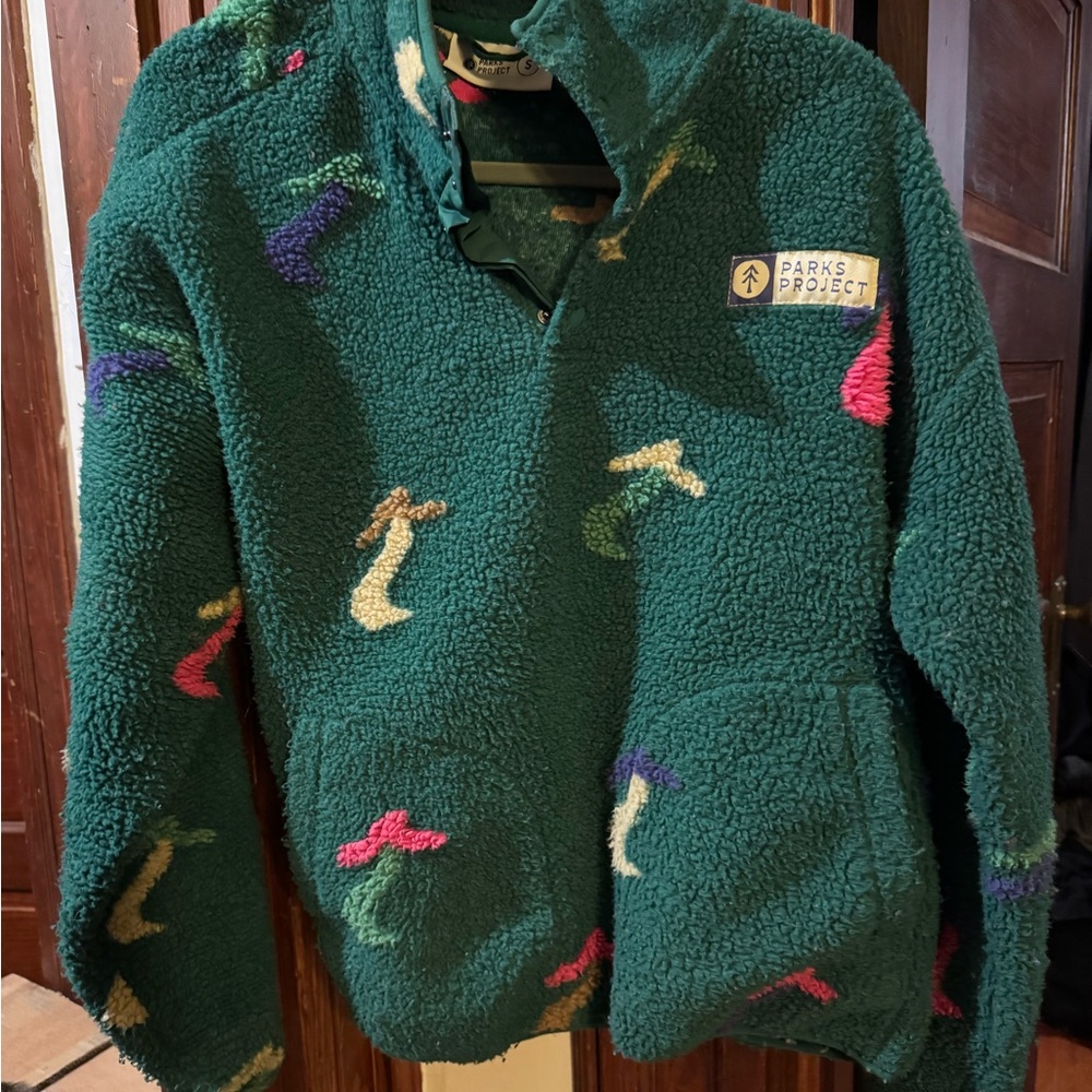 Parks Project UO Exclusive Dancing Shrooms Mushroom Green Fleece Sweatshirt S